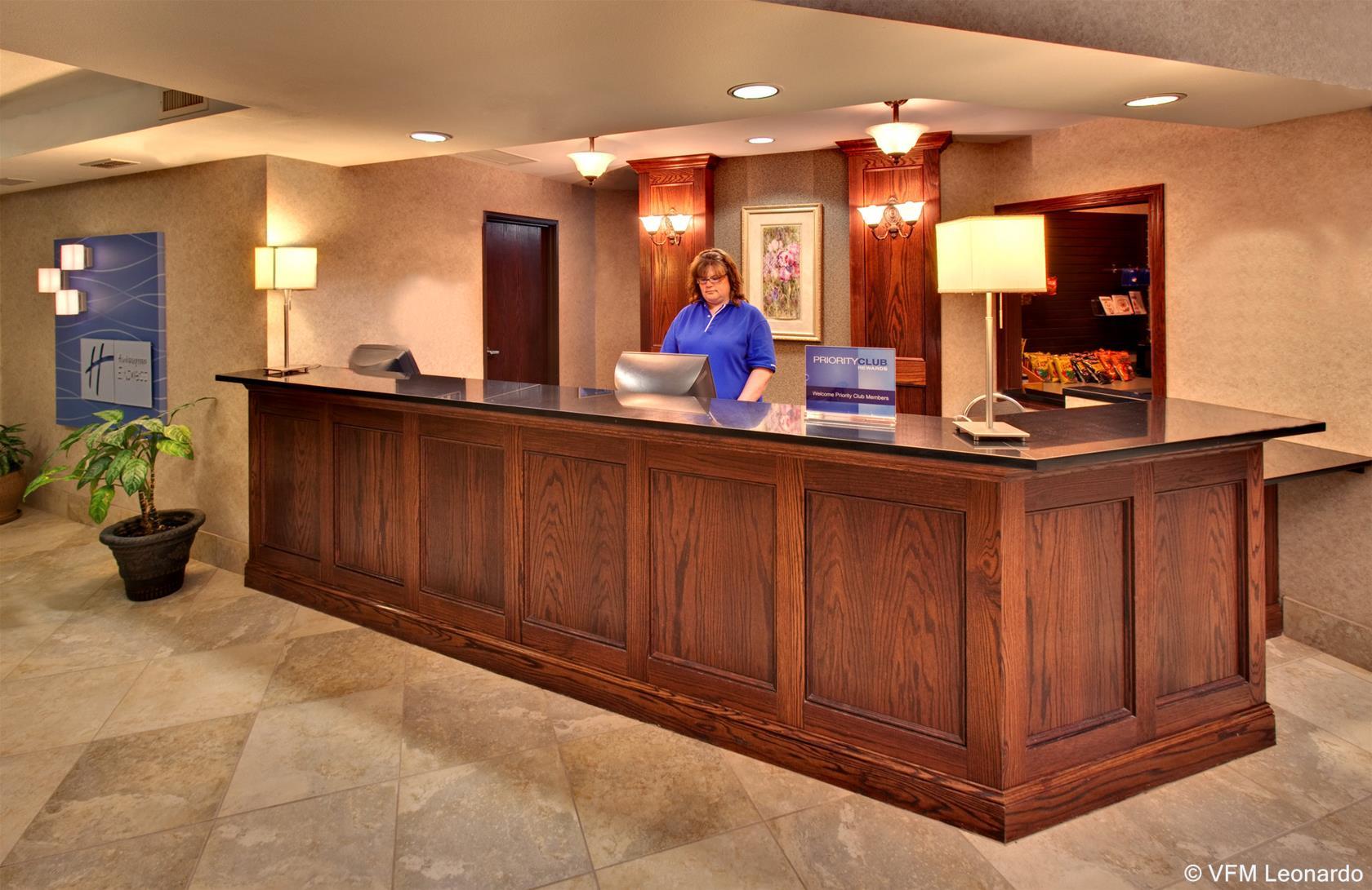 Best Western Watertown Екстер'єр фото
