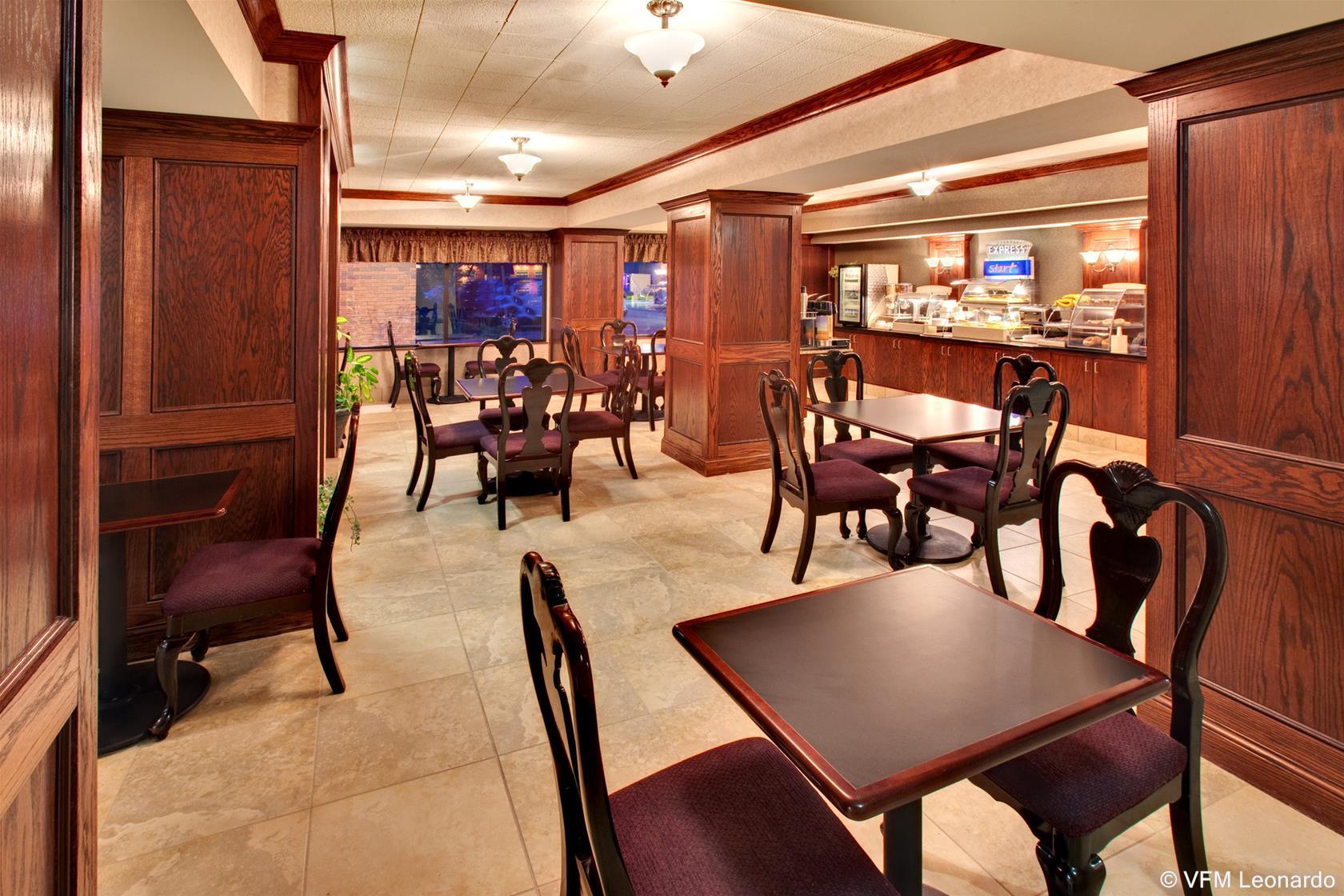 Best Western Watertown Екстер'єр фото