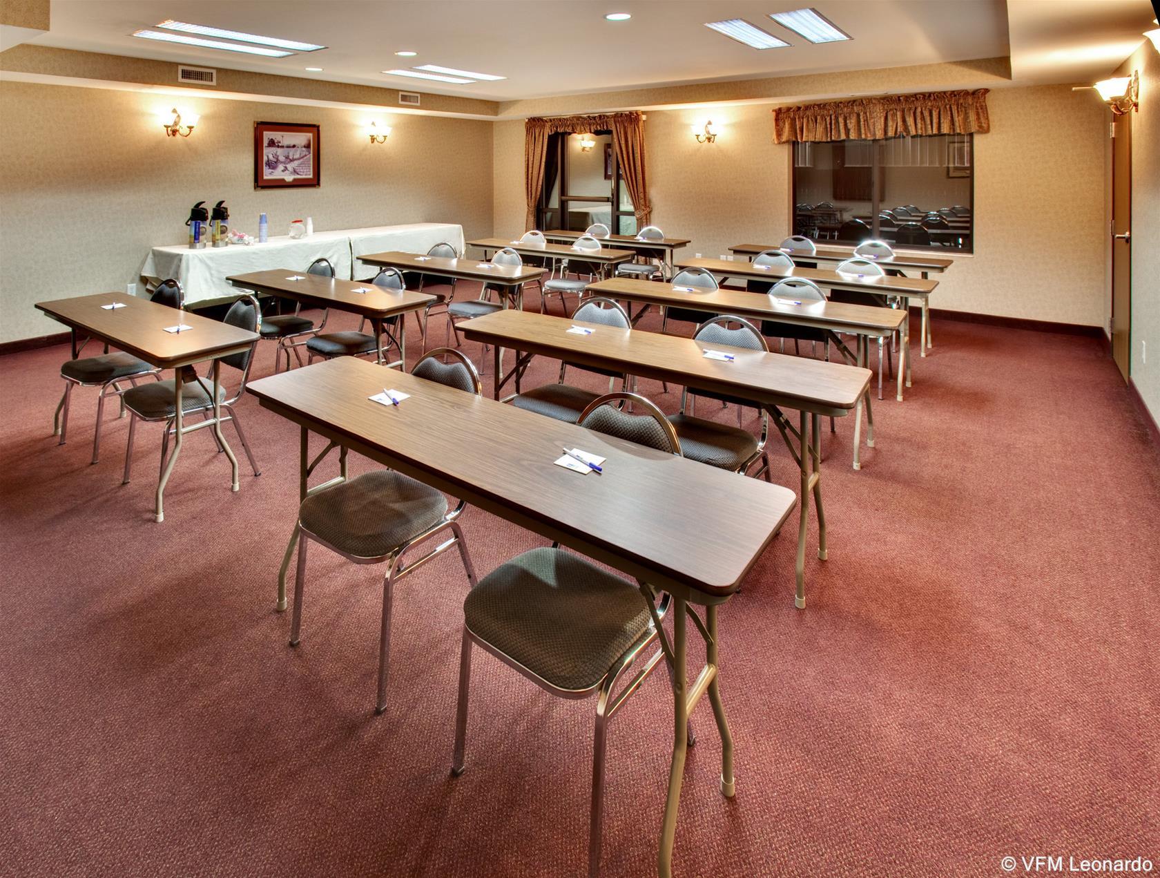 Best Western Watertown Екстер'єр фото
