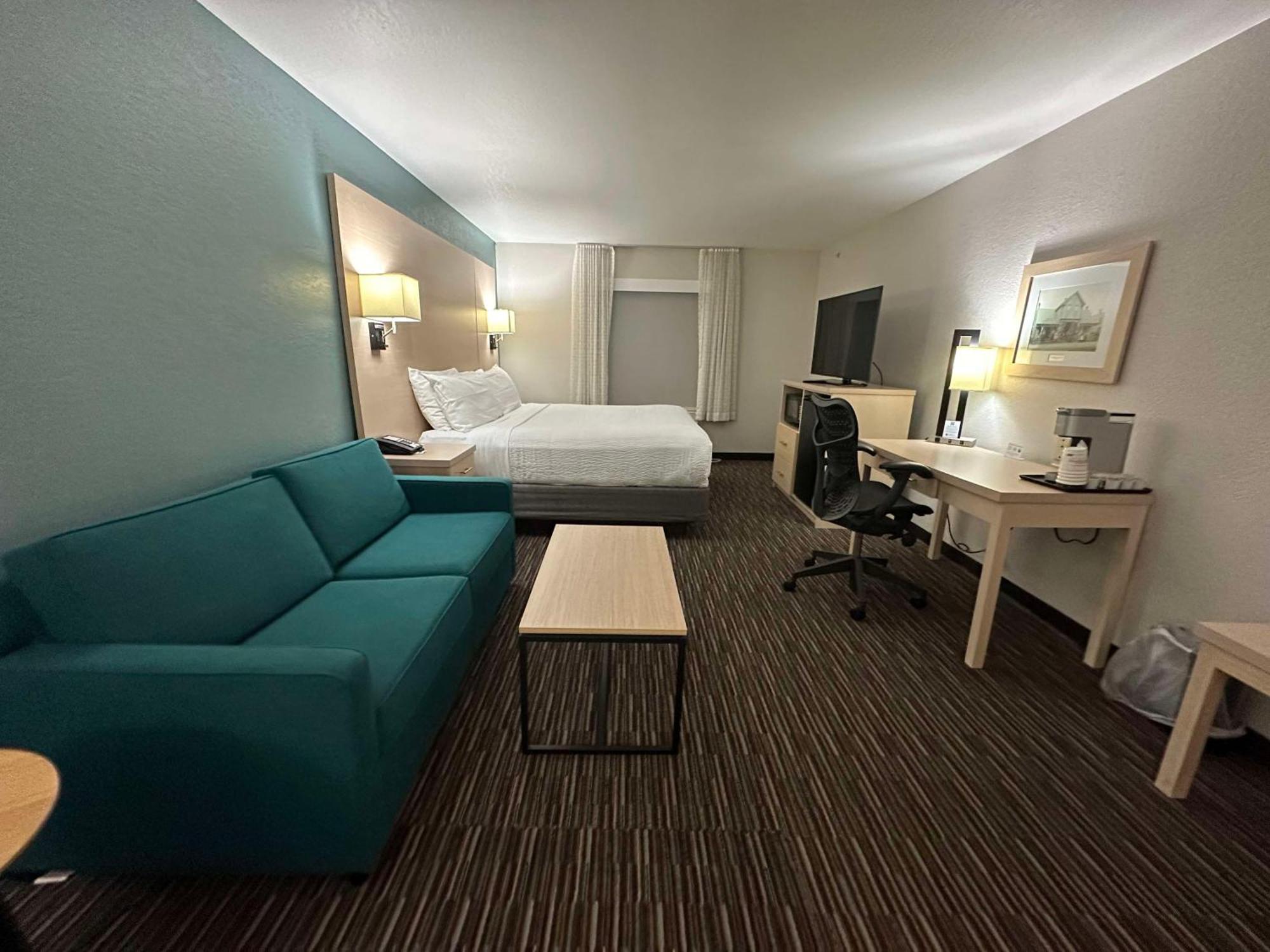 Best Western Watertown Екстер'єр фото