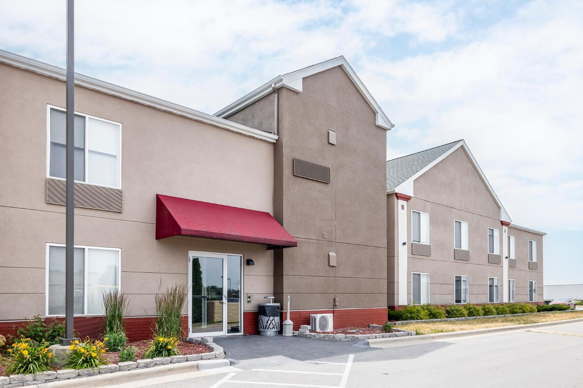 Best Western Watertown Екстер'єр фото