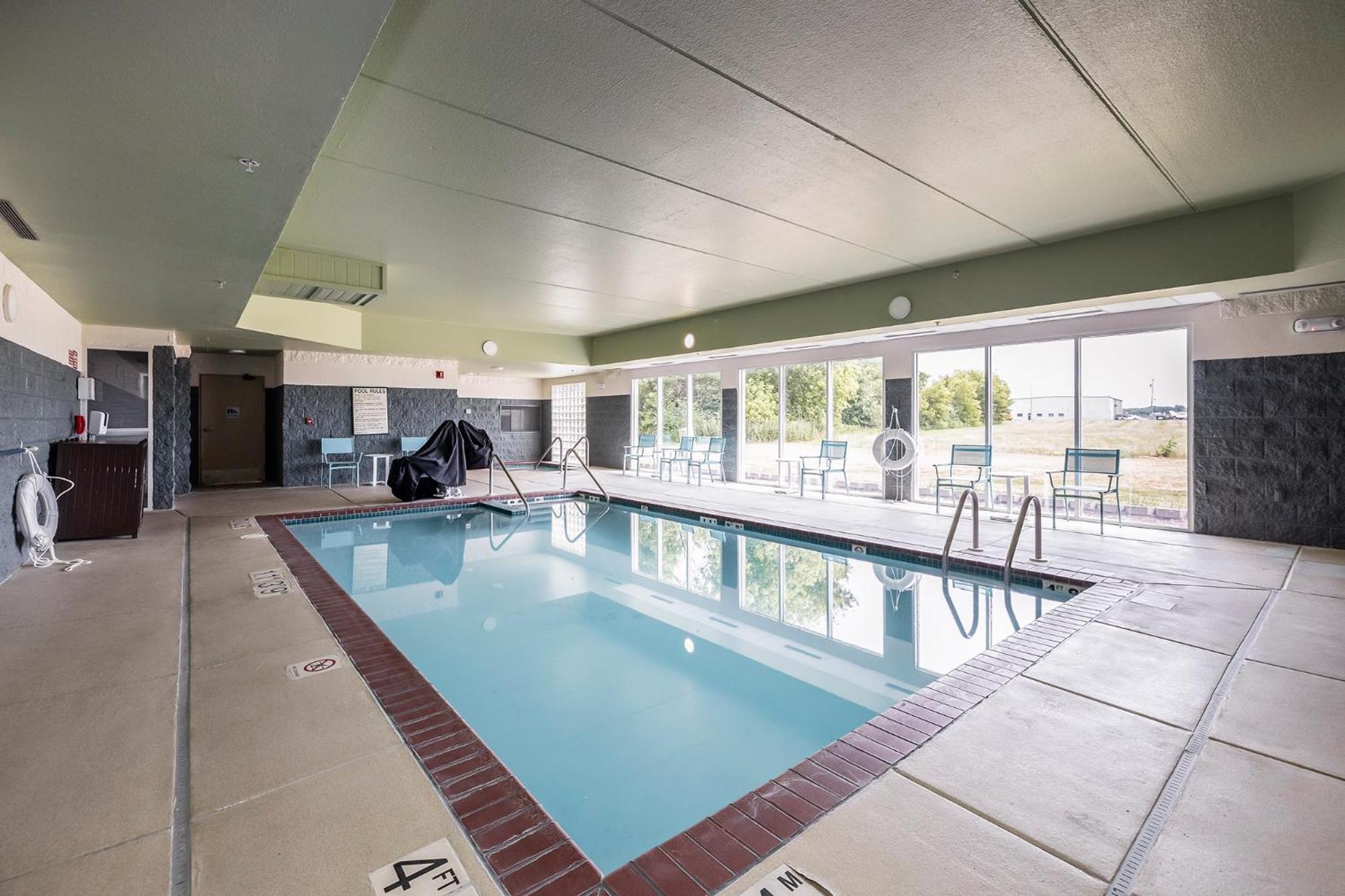 Best Western Watertown Екстер'єр фото