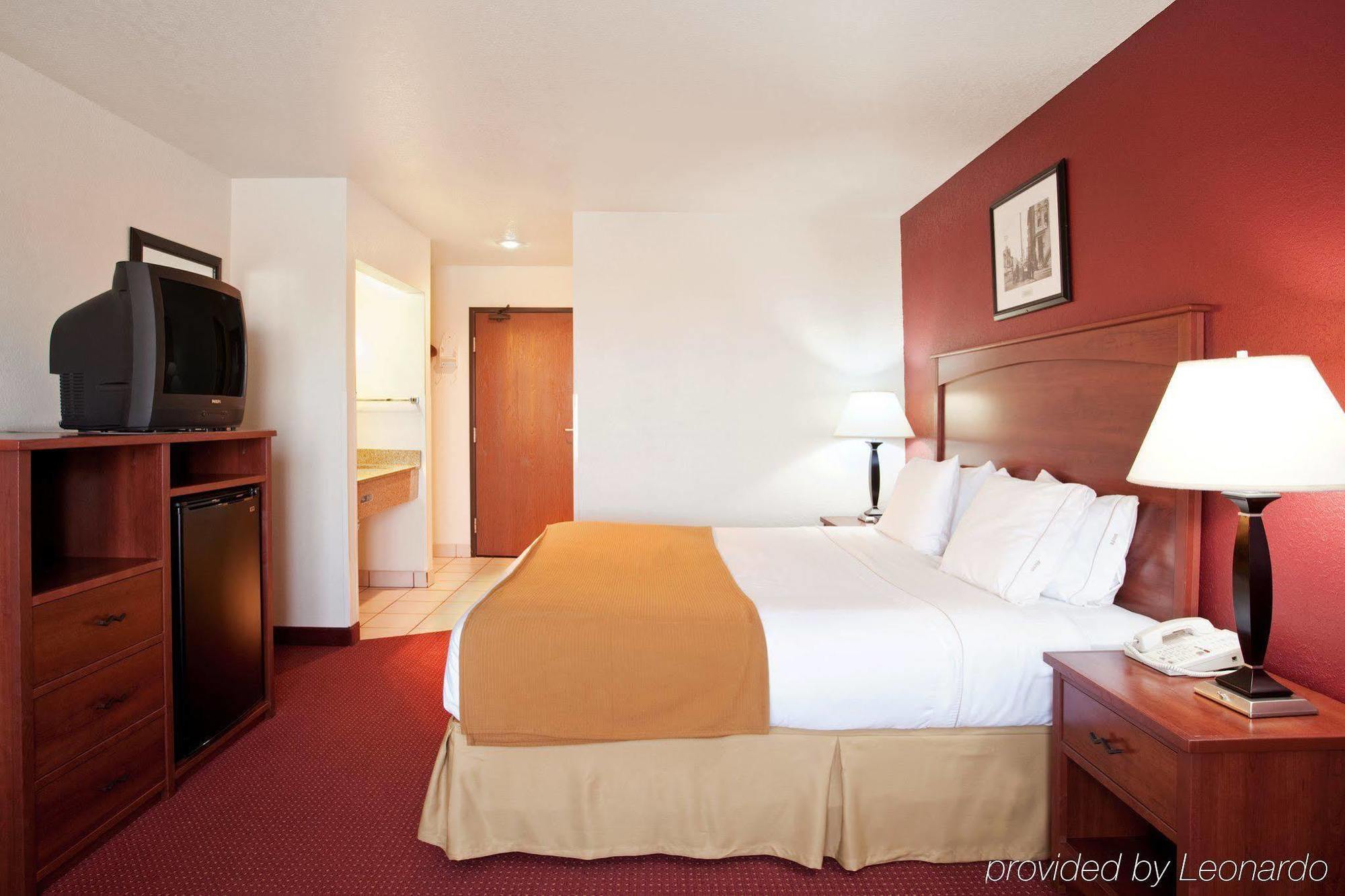 Best Western Watertown Екстер'єр фото